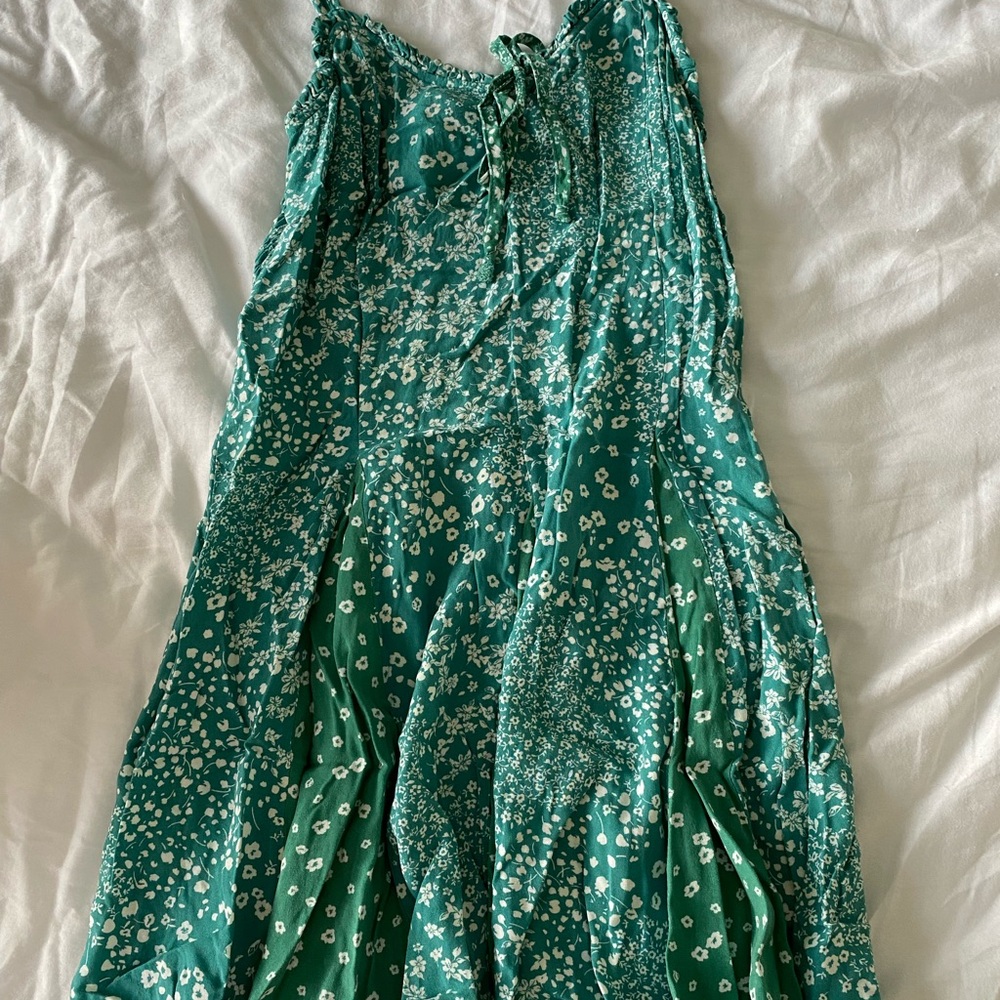 Green floral short summer dress